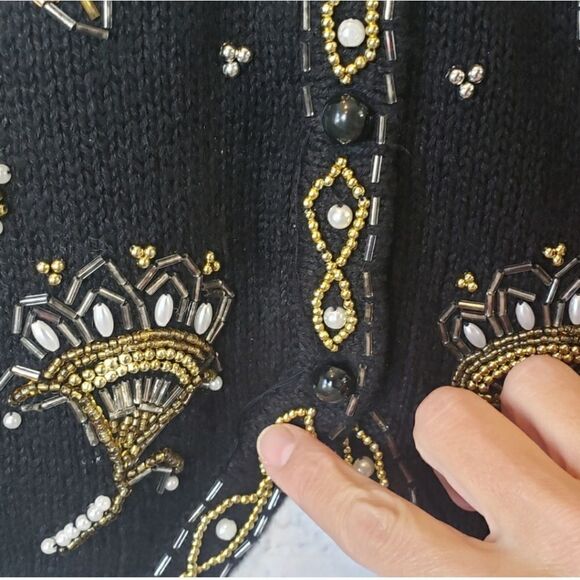 VINTAGE YARNWORKS Beaded & Sequined Holiday Button Front Sweater Vest Large - Picture 3 of 6